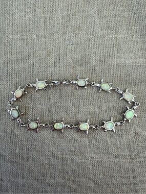 White Opal 0.925 Sterling Silver Turtle Link Bracelet